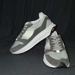 NEW GREATS Mens Gray and White Sneakers